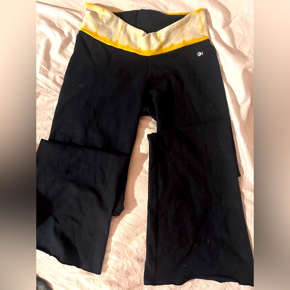 flared black yoga leggings size s
